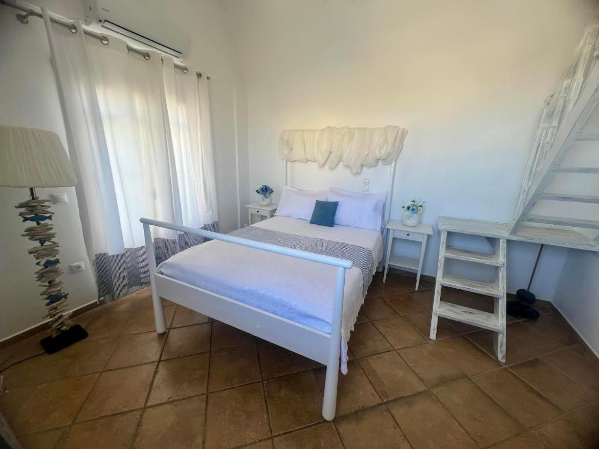 Santorini Mesotopos Fira  Eksteriør billede