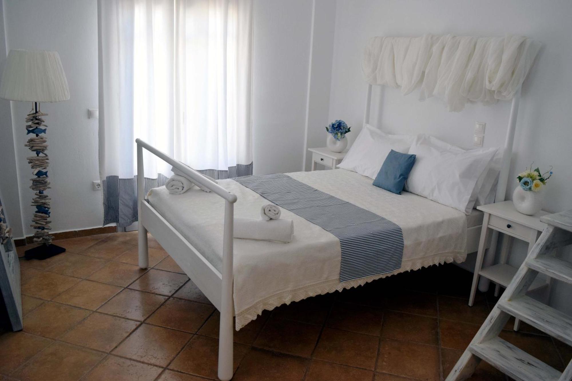 Santorini Mesotopos Fira  Eksteriør billede